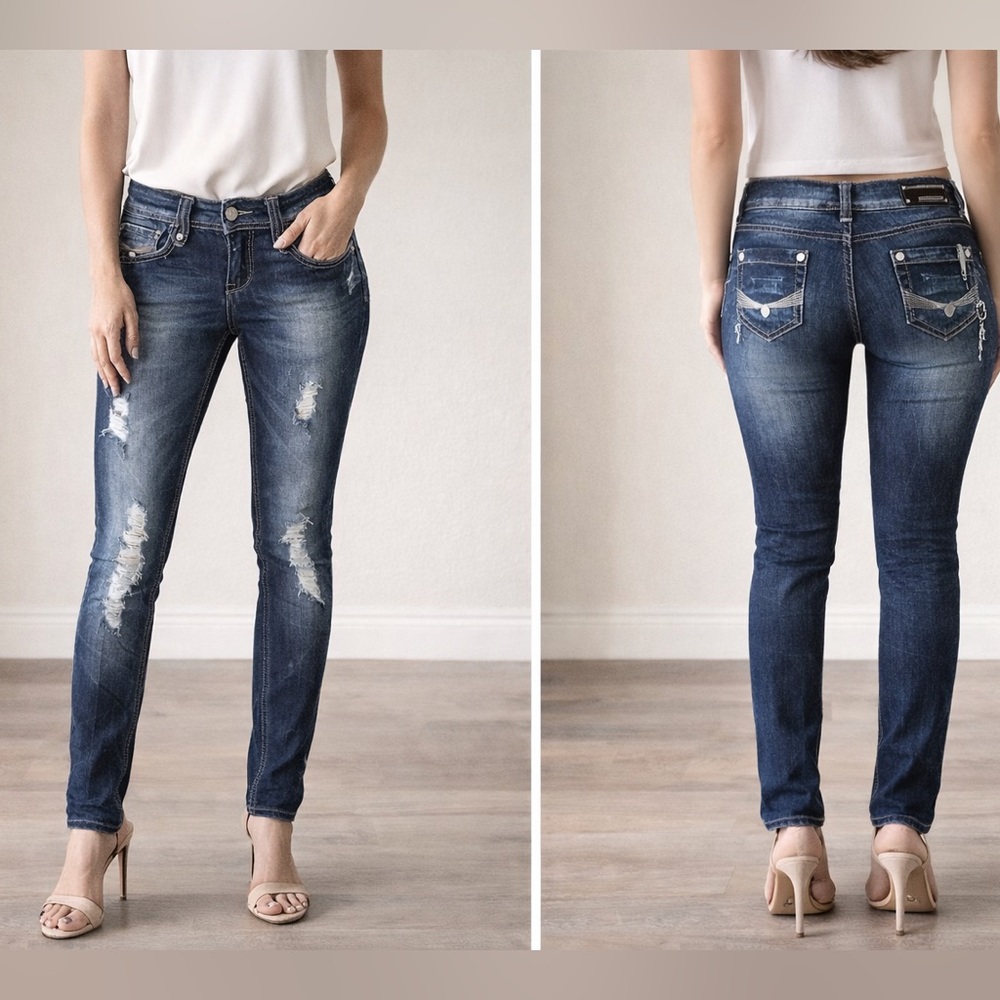 Stylish Blue Distressed Skinny Jeans